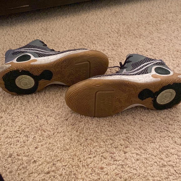 Nike 11.5 - Picture 5 of 15